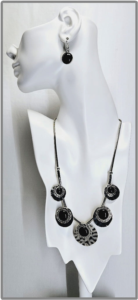 Necklace/Earring Set - #24535/1